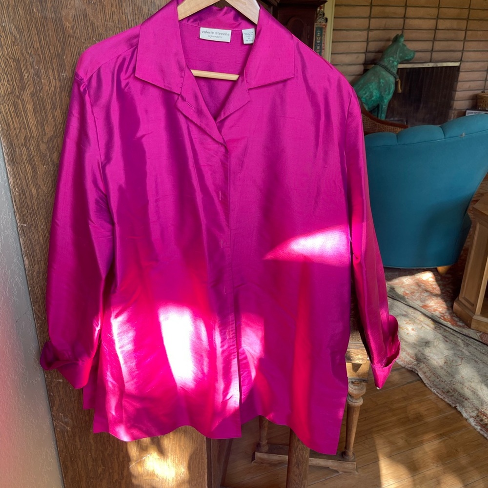Valerie Stevens Fuchsia Blouse